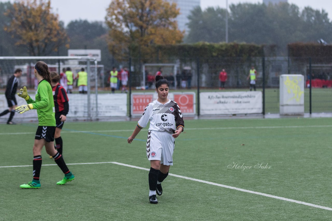 Bild 104 - B-Juniorinnen FC St.Pauli . Braedstrup IF : Ergebnis: 4:1